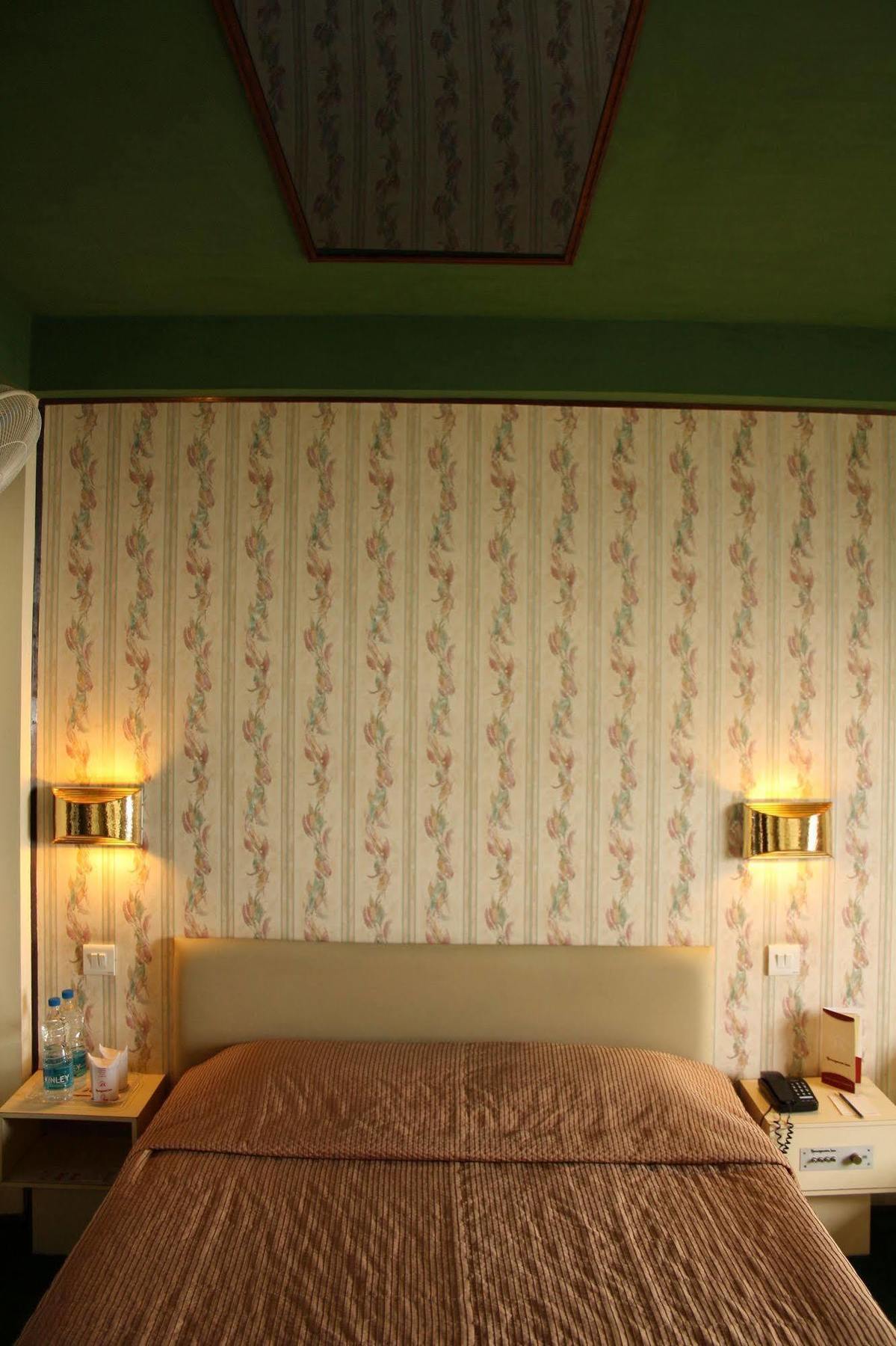 Honeymoon Inn שימלה מראה חיצוני תמונה